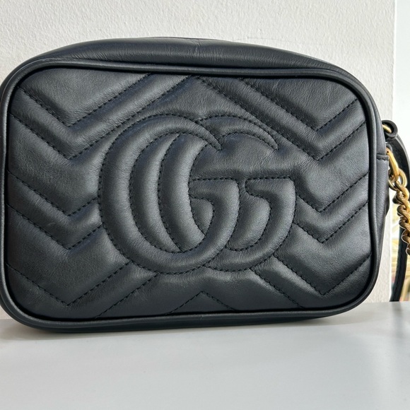 Gucci Black Mini Marmont Crossbody Bag - Picture 6 of 7